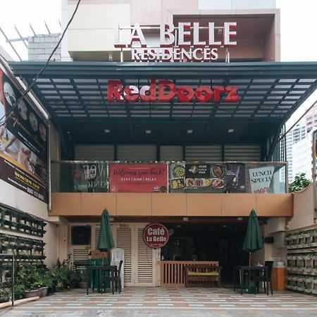Reddoorz Plus At La Belle Residences Makati City Exterior photo