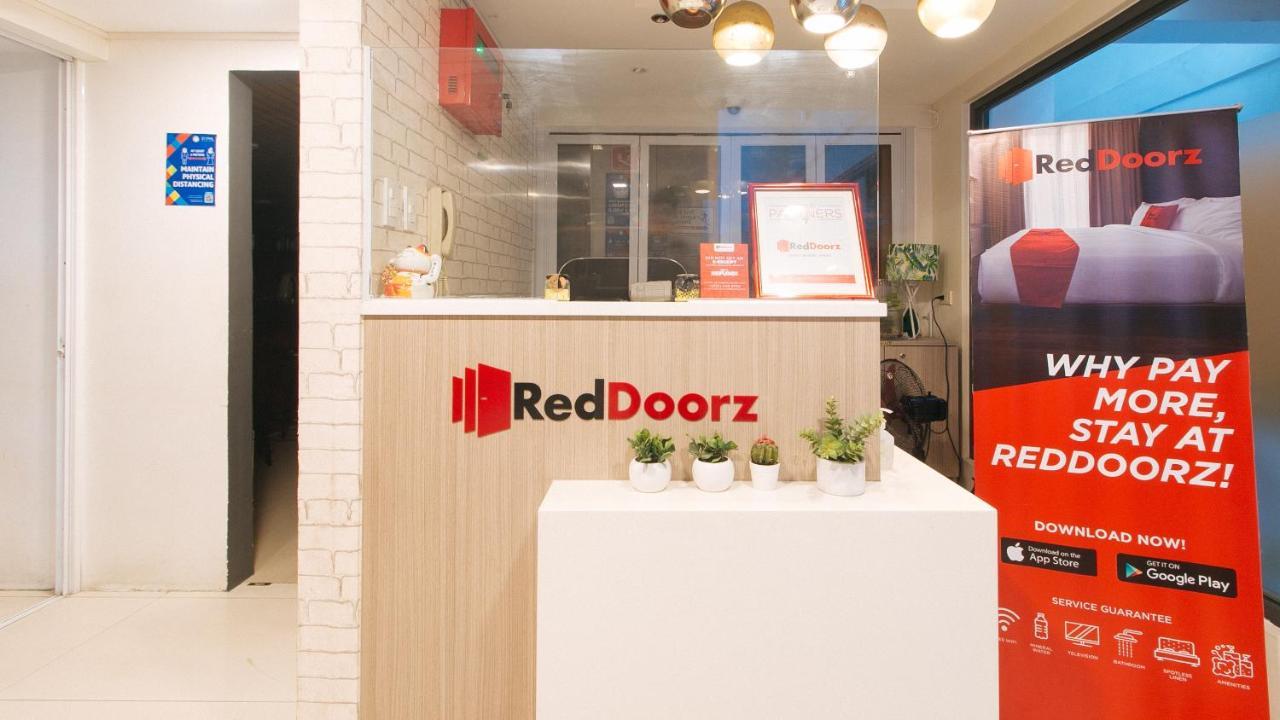 Reddoorz Plus At La Belle Residences Makati City Exterior photo