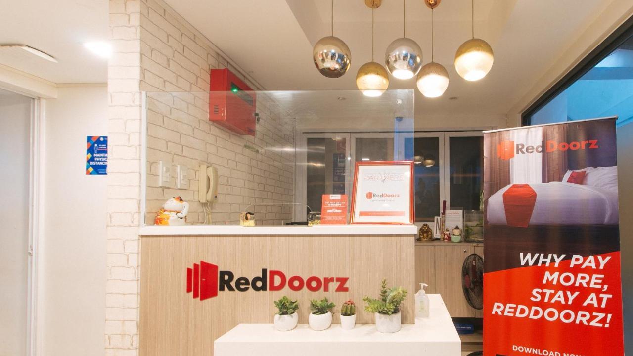 Reddoorz Plus At La Belle Residences Makati City Exterior photo