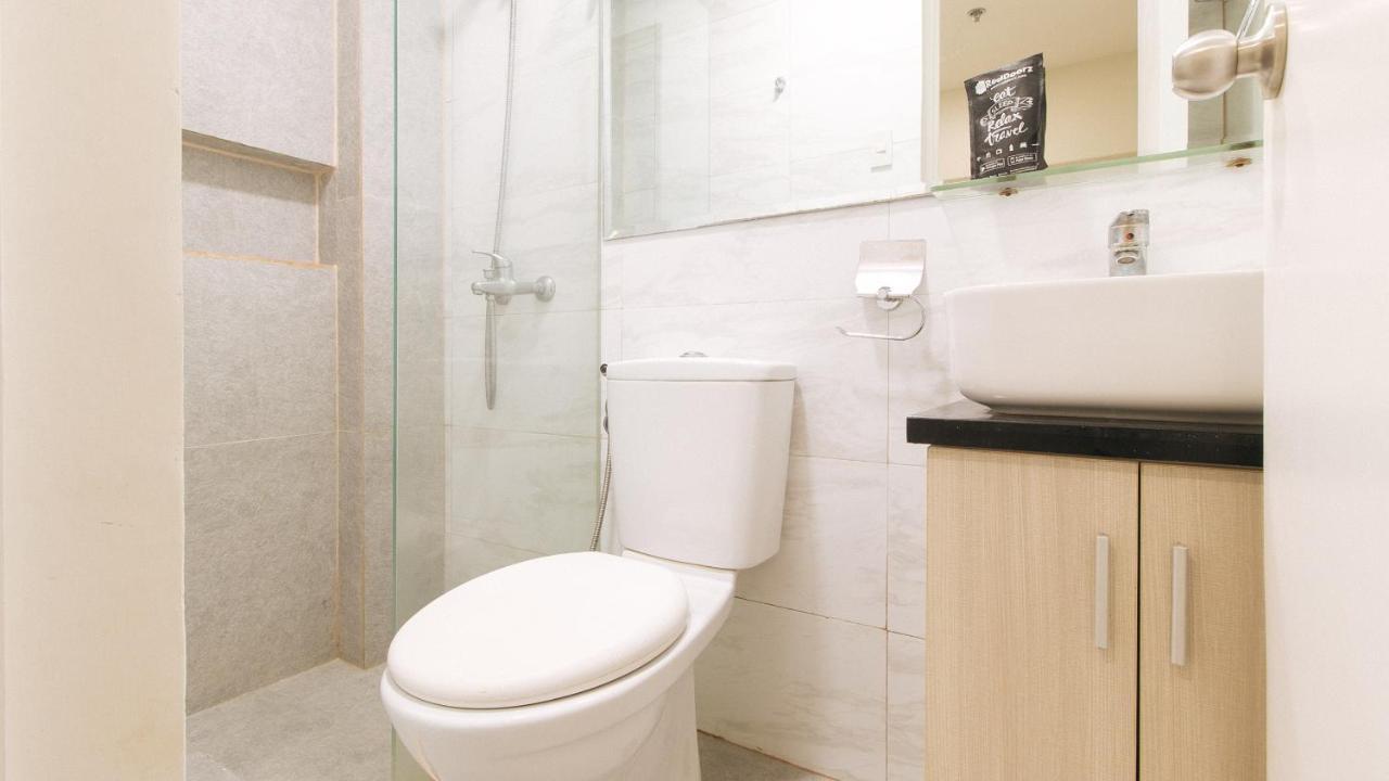 Reddoorz Plus At La Belle Residences Makati City Exterior photo